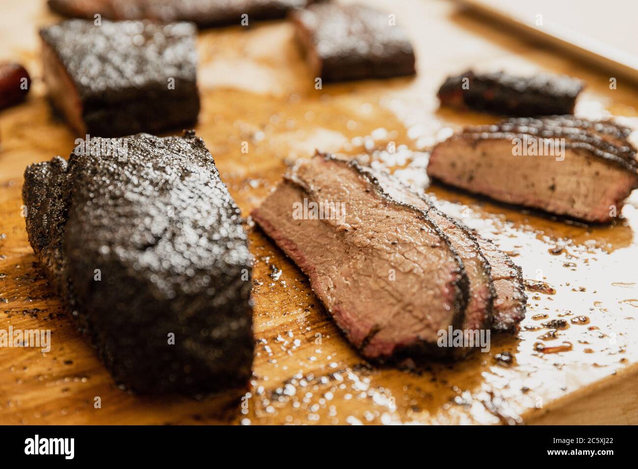 Slicing Smoked Brisket at a Texas Barbecue Restaurant Stock Photo Alamy