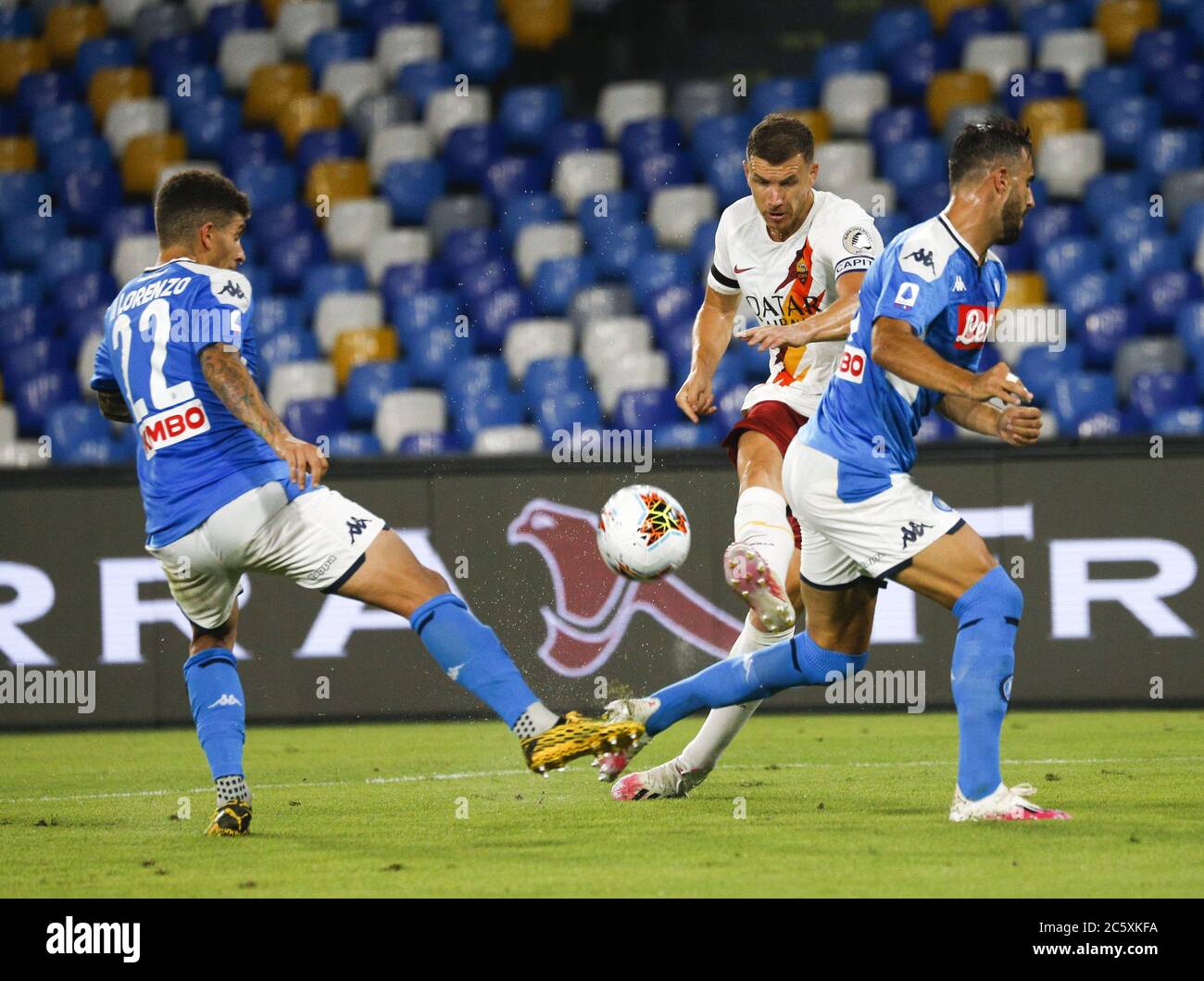 Naples, Campania, Italy. 5th July, 2020. During the Italian Serie A Football match SSC Napoli vs AS Roma on July 05, 2020 at the San Paolo stadium in Naples.In picture: DZEKO Credit: Fabio Sasso/ZUMA Wire/Alamy Live News Stock Photo