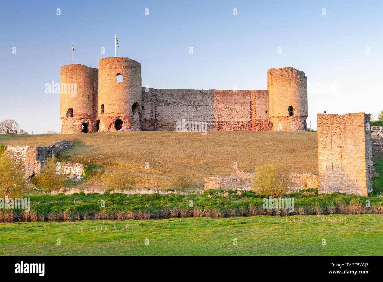 Rhuddlan castle on the banks of the River Clwyd, North Wales Stock Photo