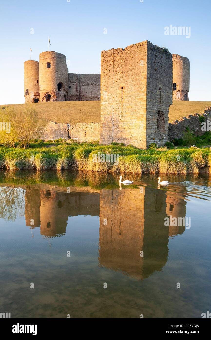 Rhuddlan castle on the banks of the River Clwyd, North Wales Stock Photo