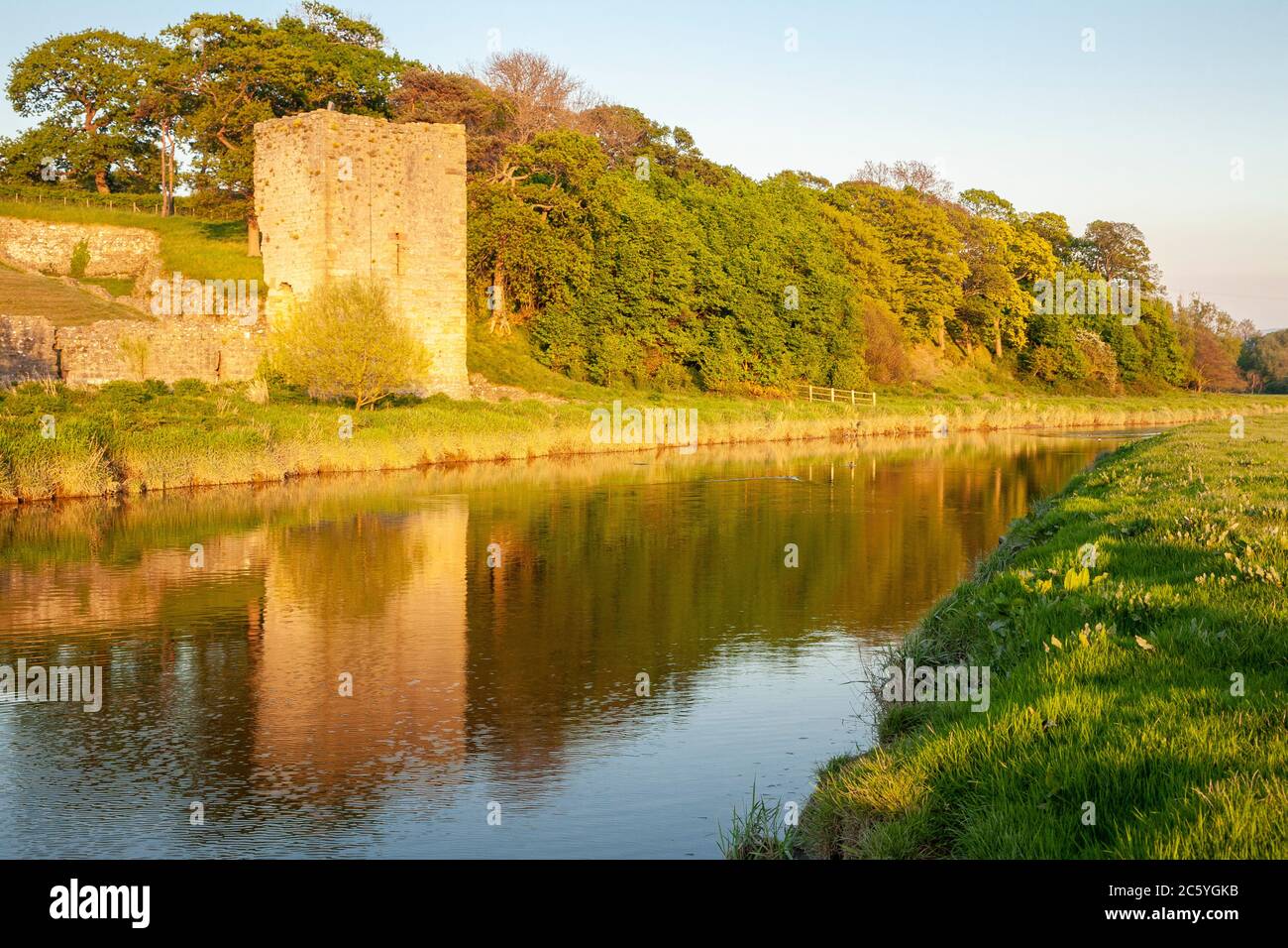 Rhuddlan castle on the banks of the River Clwyd, North Wales Stock Photo