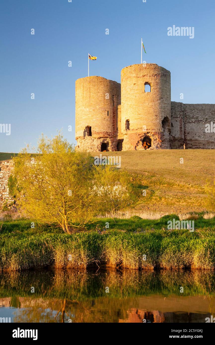 Rhuddlan castle on the banks of the River Clwyd, North Wales Stock Photo