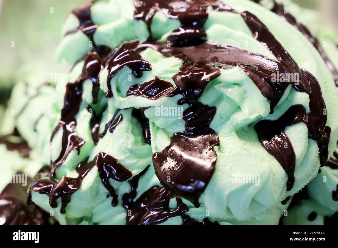 Italienische Eiscreme in der Eisdiele (Original italian ice cream) Stock Photo