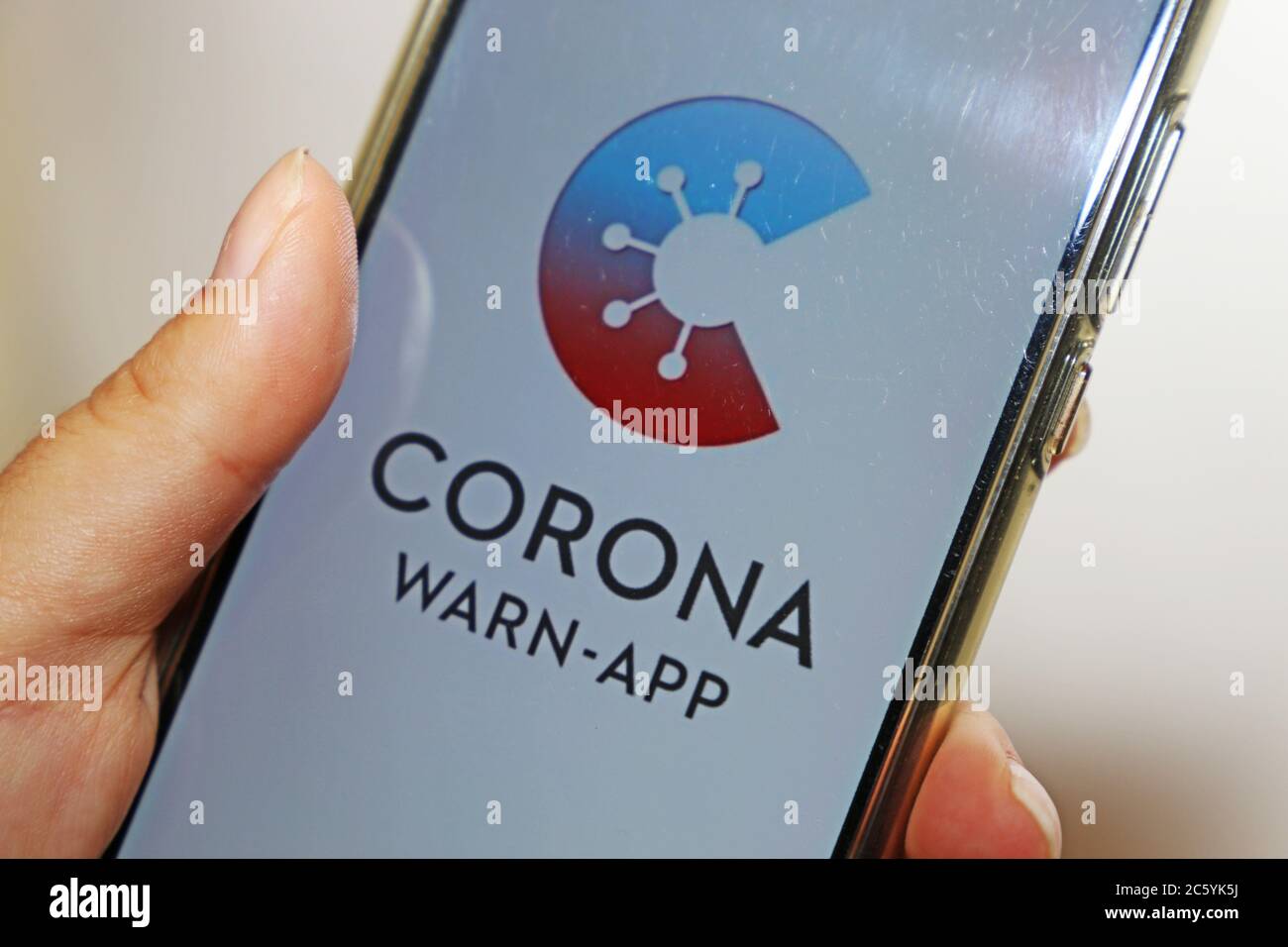 Corona-Warn-App der Bundesregierung Stock Photo