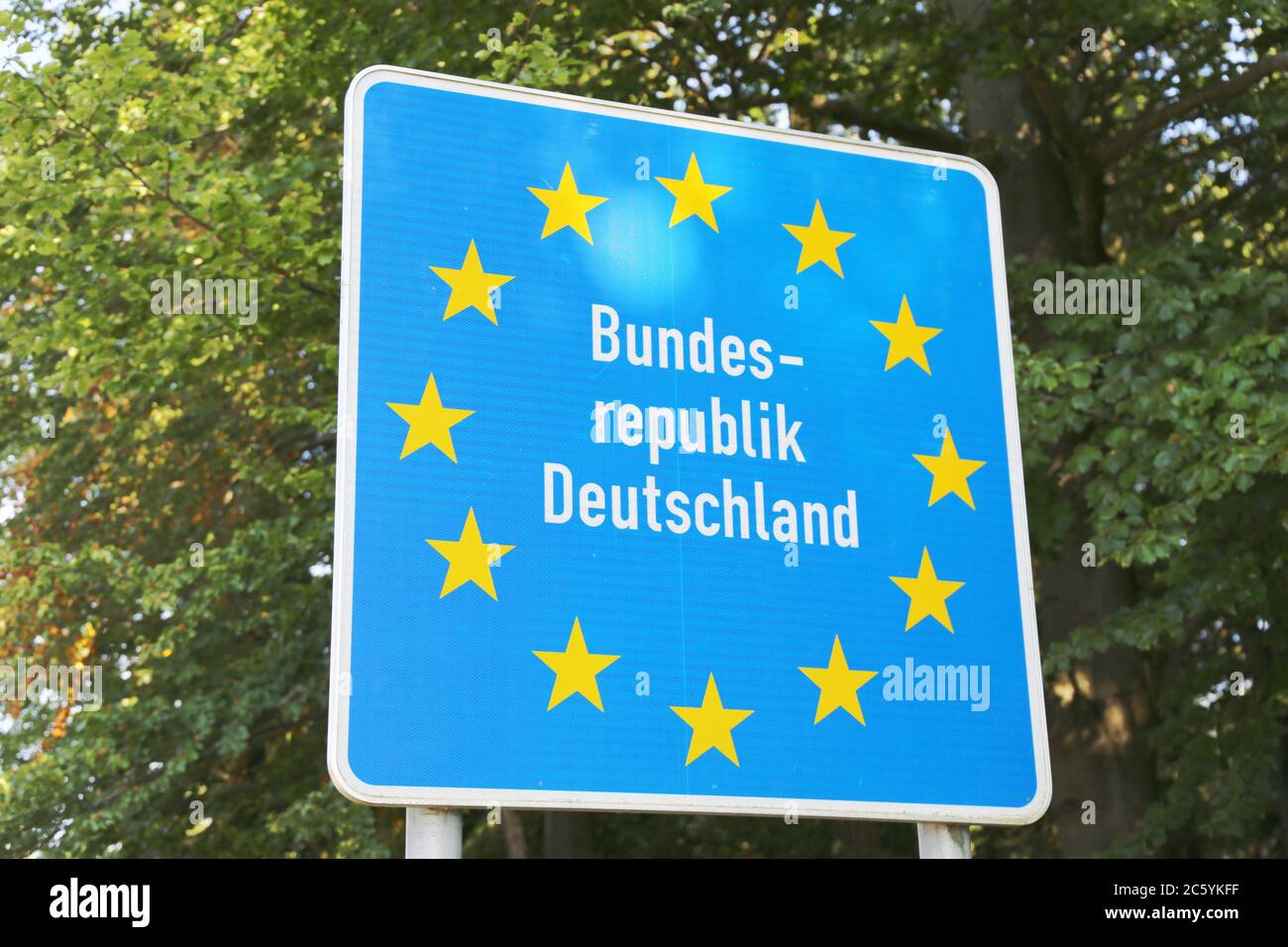 Zollschild an der Außengrenze der Bundesrepublik Deutschland Stock Photo