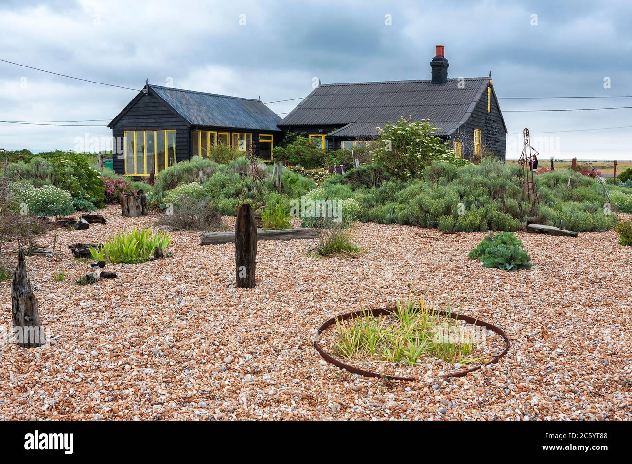 Prospect Cottage, Dungeness, Kent, England, UK: the one-time residence of  film-maker Derek Jarman, who created the famous shingle garden Stock Photo  - Alamy