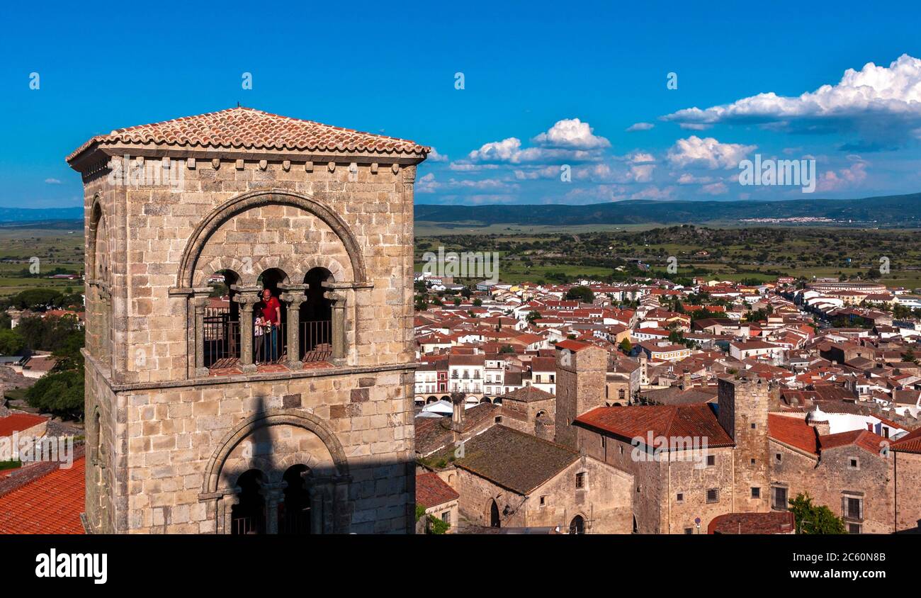 Torre de la iglesia de santa maria hi-res stock photography and images ...