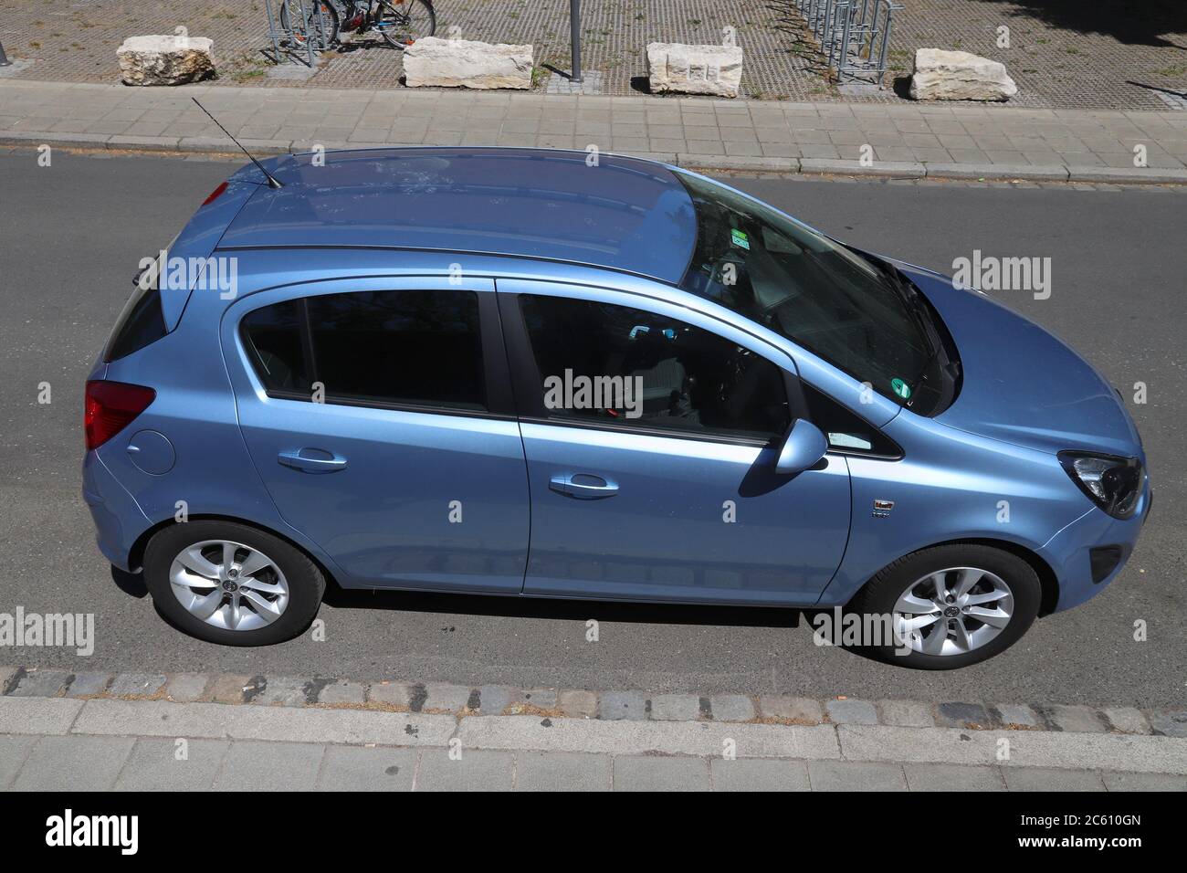 Opel corsa 2018 fotografías e imágenes de alta resolución - Alamy