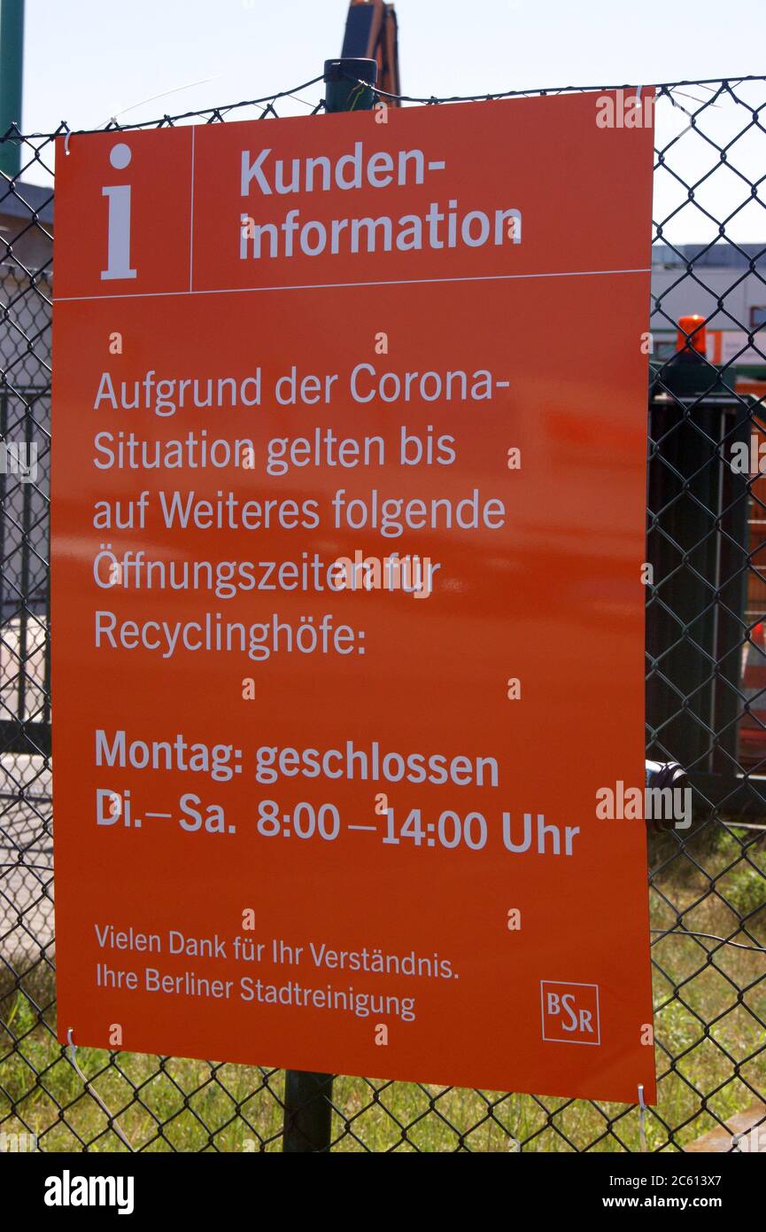 BSR-Recyclinghof am Brunsbütteler Damm in Berlin-Spandau Stock Photo
