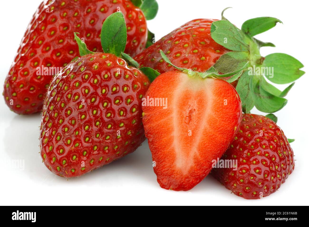 Half cut strawberries hi-res stock photography and images - Alamy