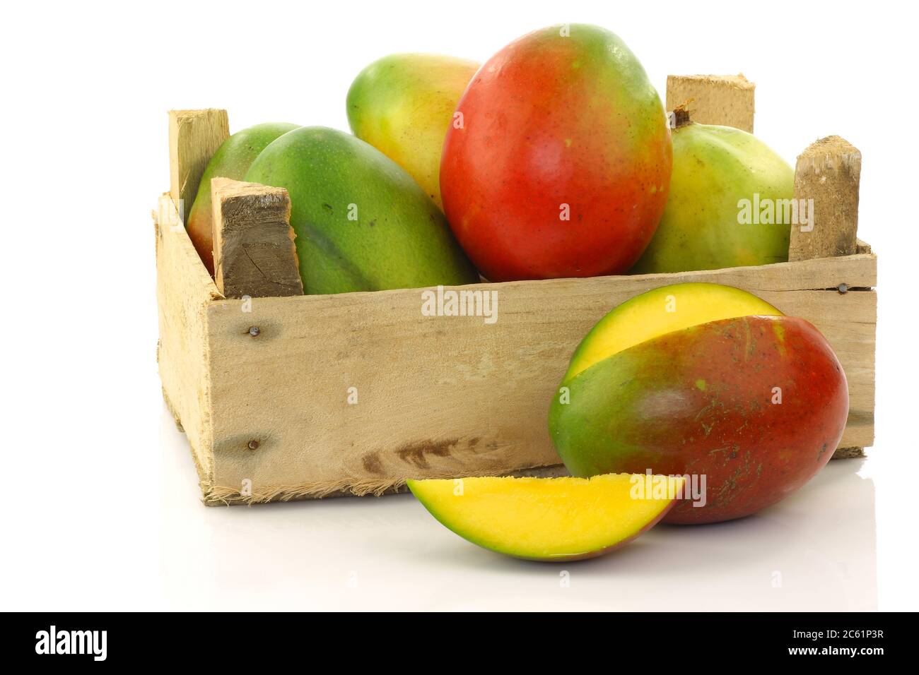 Fruit box mango hi-res stock photography and images - Alamy