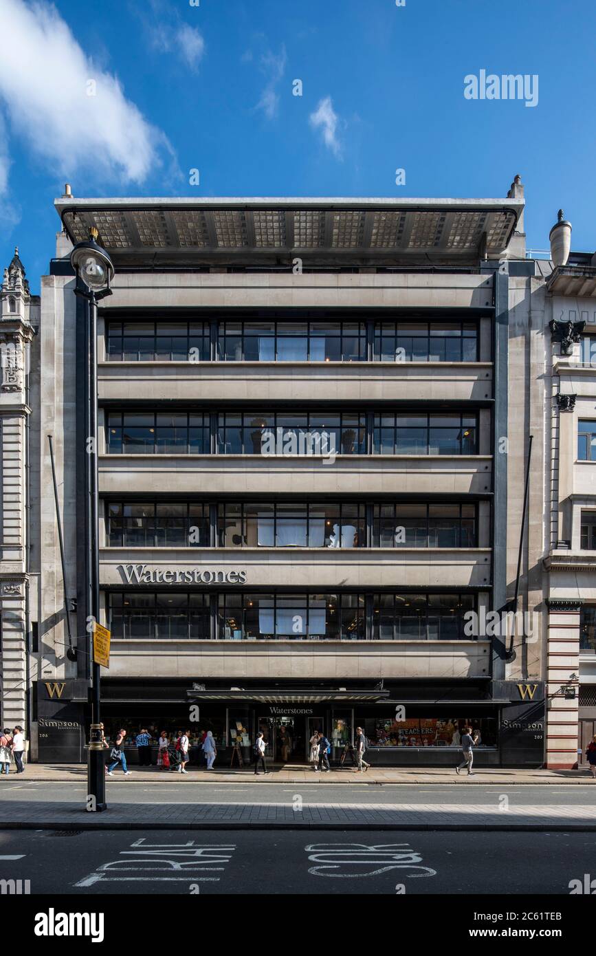 Axial view of main elevation on Piccadilly. Waterstones, formely Simpsons, London, United Kingdom. Architect: Joseph Emberton, 1936. Stock Photo