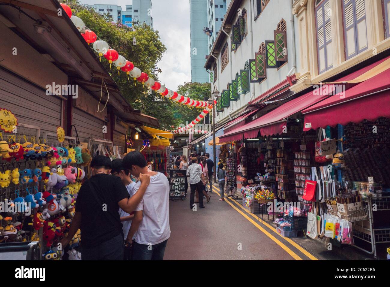 Street market place, Singapore Stock Photo - Alamy