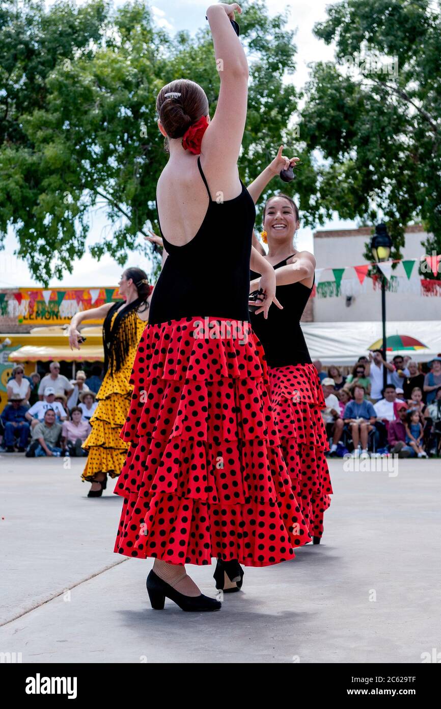 Flamenco dancers and crowd, 16 de Septiembre, Mexican Independence Day Celebration, Old Mesilla, New Mexico USA Stock Photo
