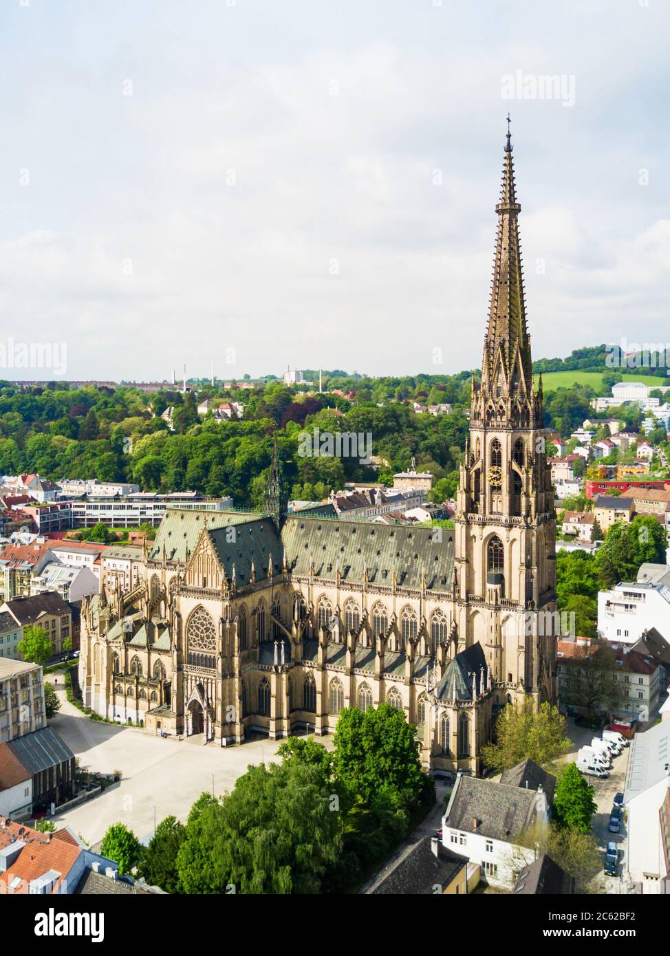 Old cathedral linz aerial hi-res stock photography and images - Alamy