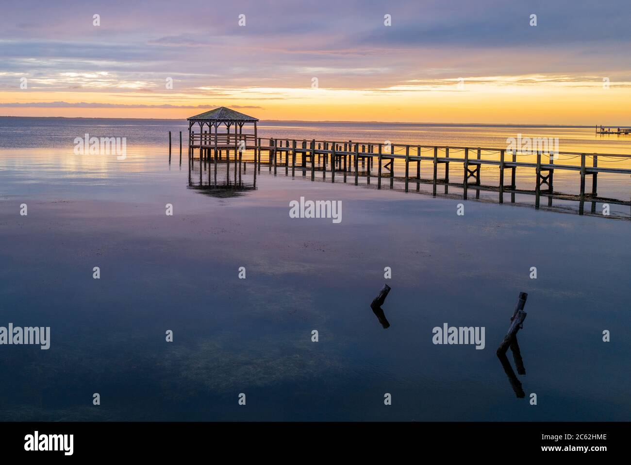 Currituck sound hi-res stock photography and images - Alamy, image size:1300x957