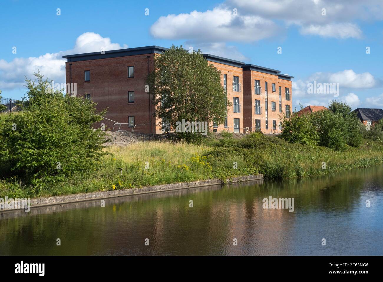 Industrial Canal Uk Lock High Resolution Stock Photography and Images