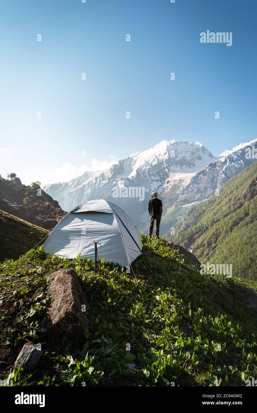 Camping in the snowy on site hi-res stock photography and images - Alamy