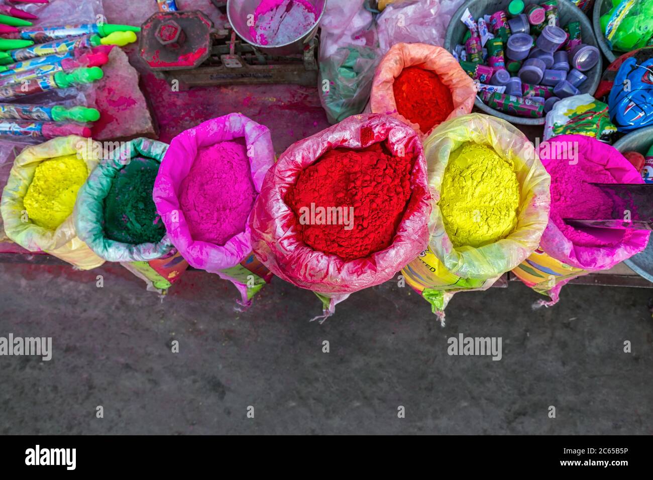 Rangoli pigment india colour hi-res stock photography and images - Alamy