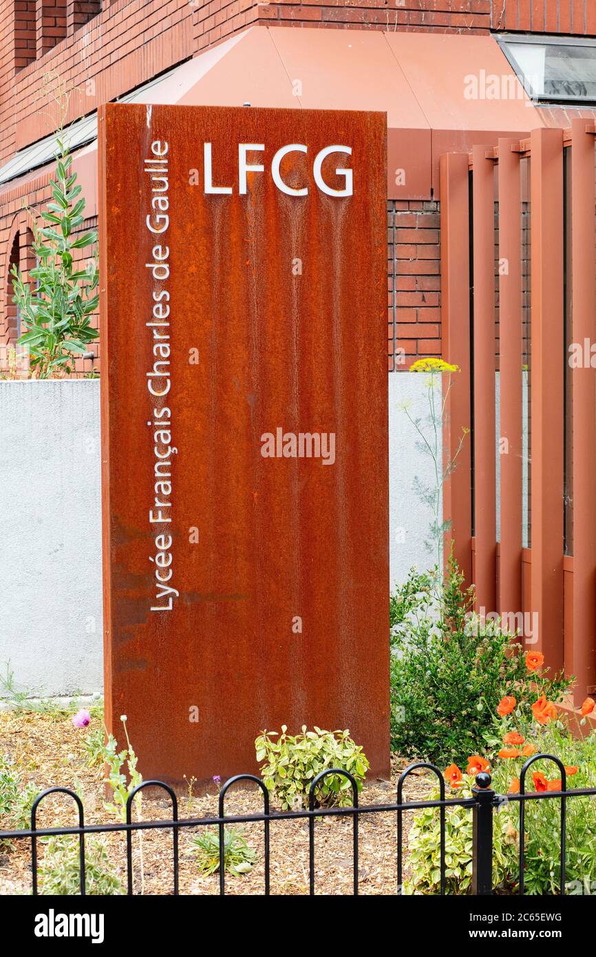 Sign for the Lycée Francais Charles de Gaulle, in South Kensington, London Stock Photo