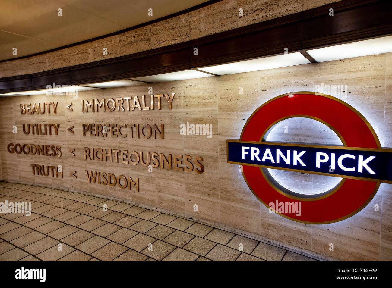 Memorial to Frank Pick, transport administrator, Chief Executive of London Passenger Transport Board; at Piccadilly Circus. Design by Langlands & Bell Stock Photo