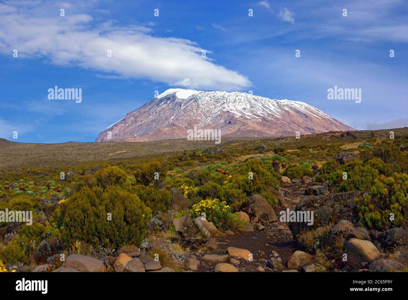 Highest free standing mountain hires stock photography and images Alamy