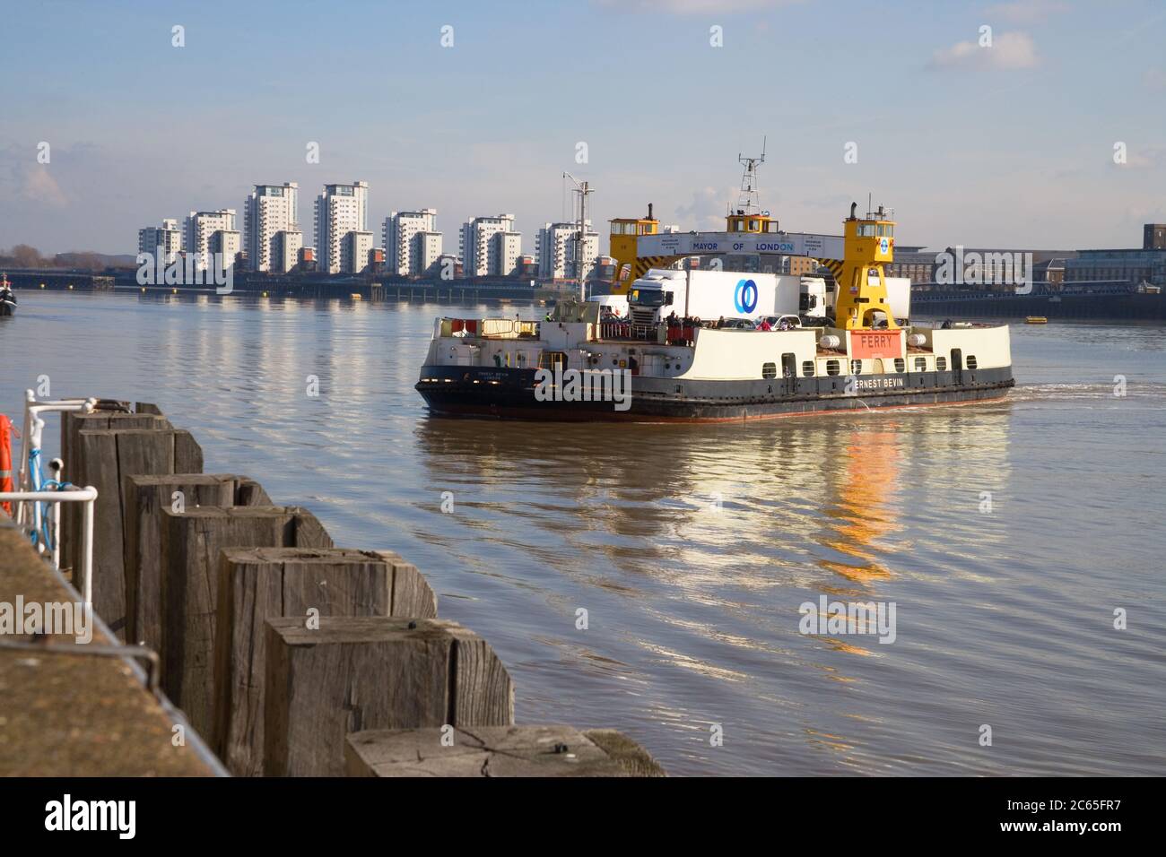 the ernest bevan woolwich ferry crossing the river thames Stock Photo