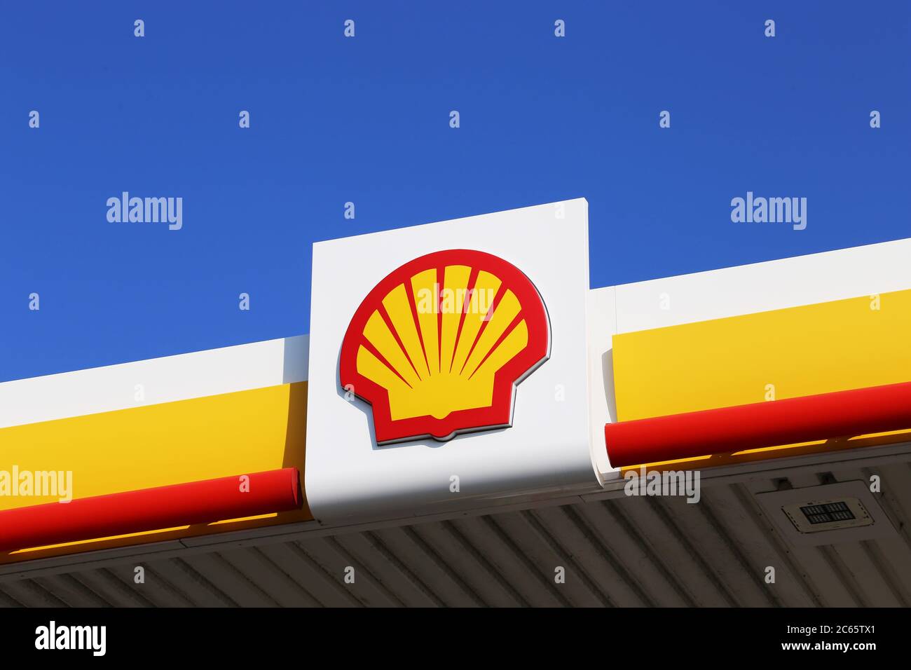 Shell-Tankstelle (Haßloch, Rheinland-Pfalz) Stock Photo