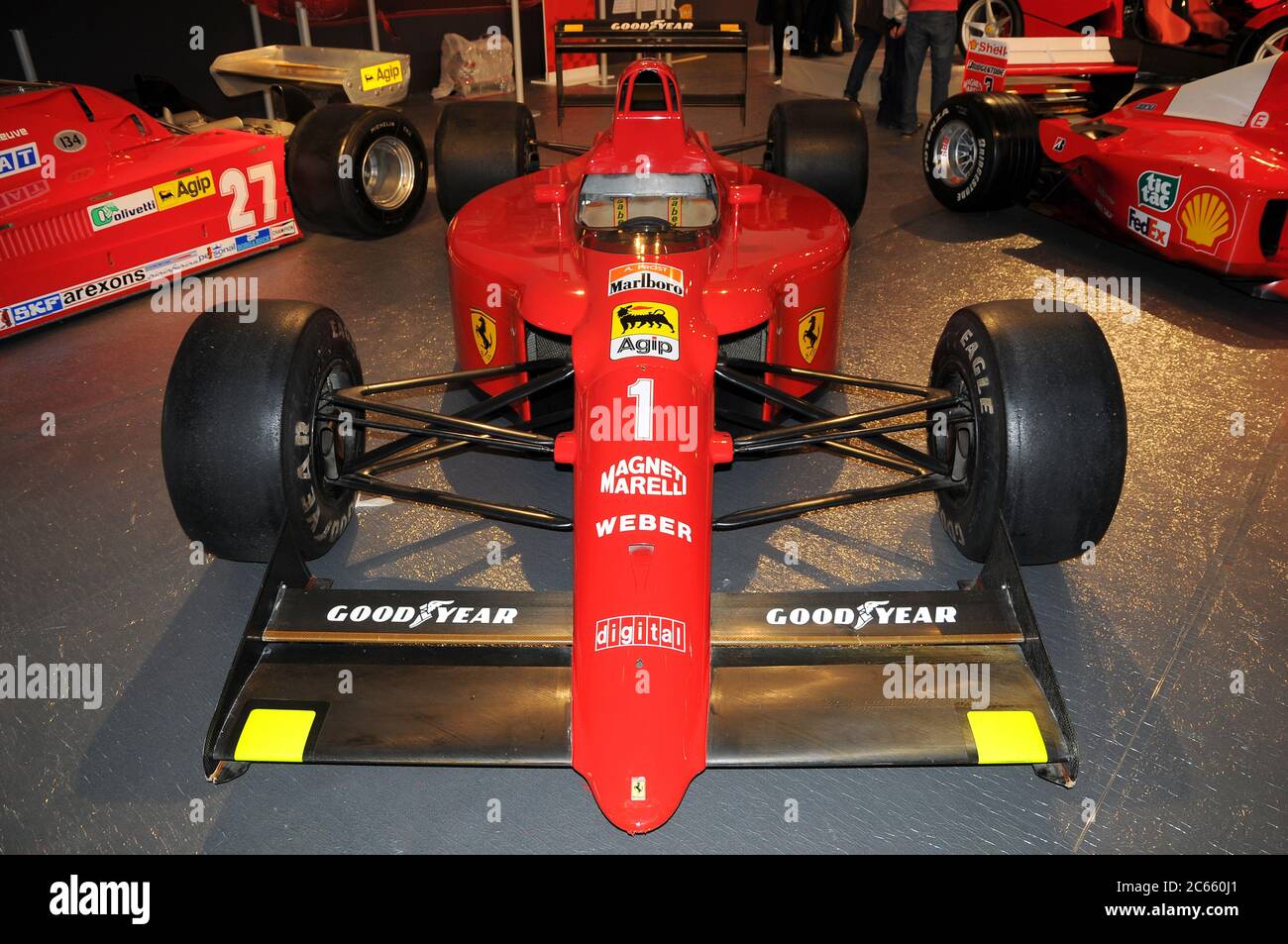 フェラーリ Ferrari 641/2 File:Ferrari 641-2 right Museo Ferrari.jpg - Wikimedia Commons