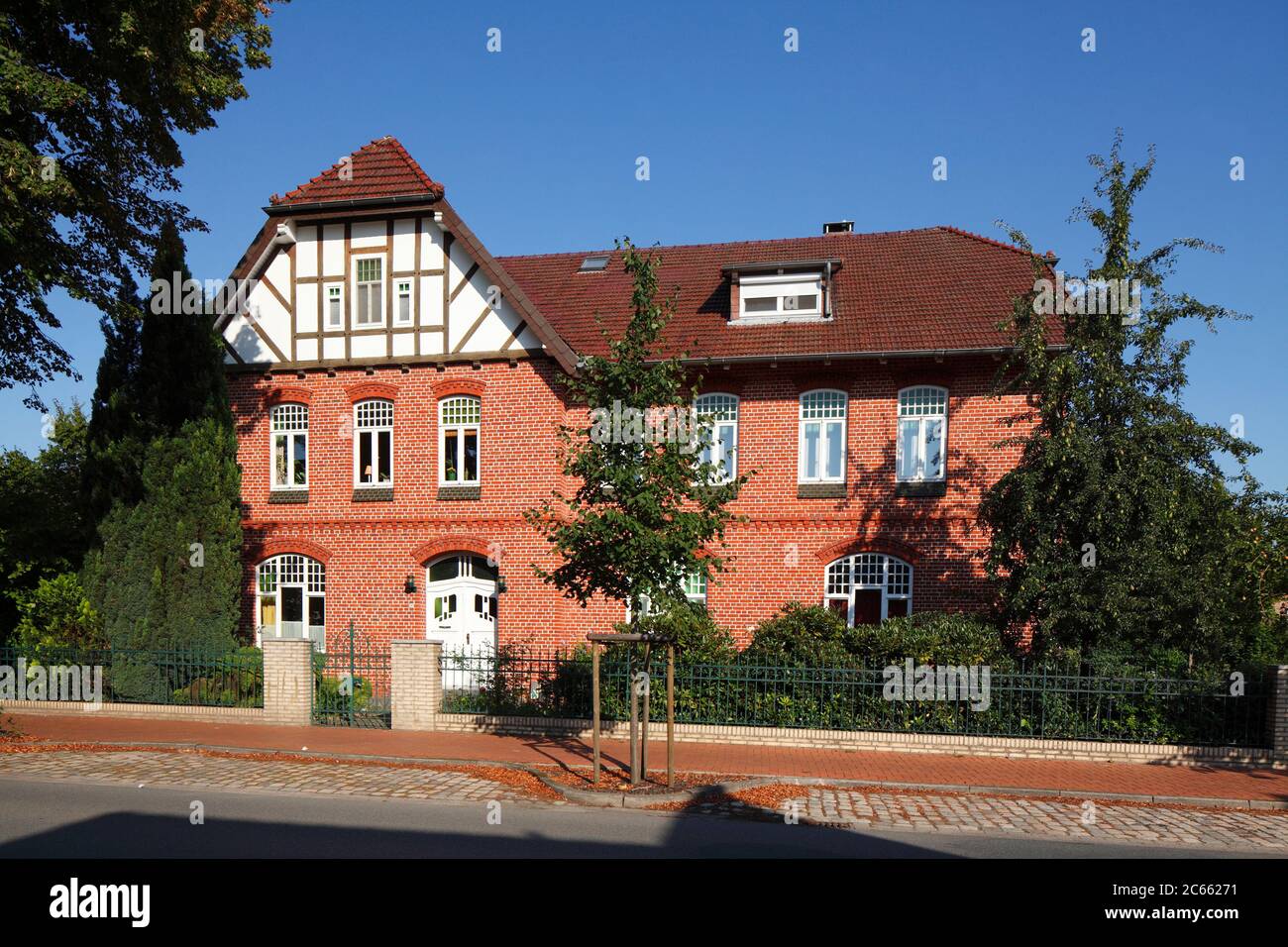 Old half-timbered villa in Vilsen, Bruchhausen-Vilsen, Lower Saxony, Germany, Europe Stock Photo