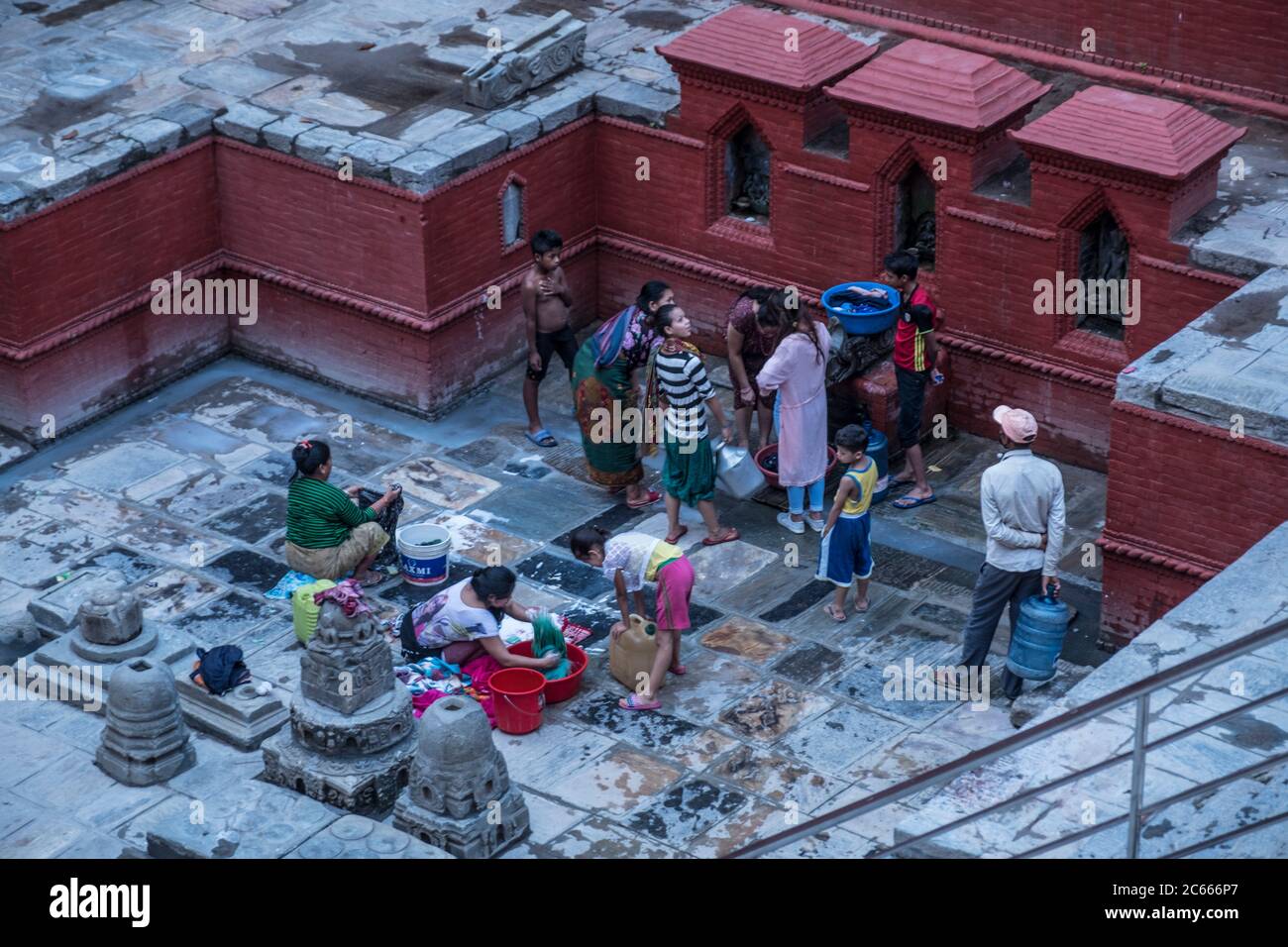 Public laundry hires stock photography and images Alamy