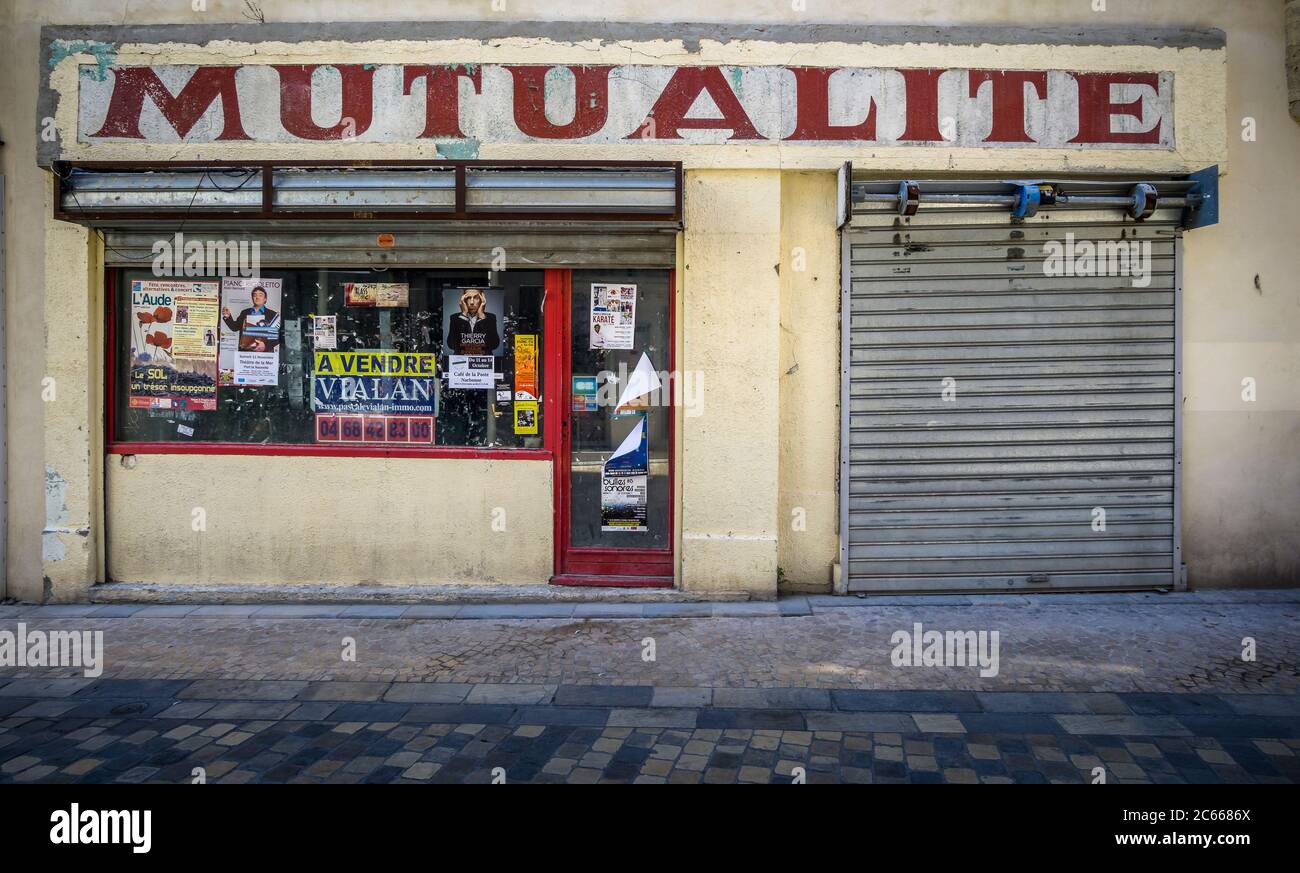 Discontinued shop in Narbonne Stock Photo