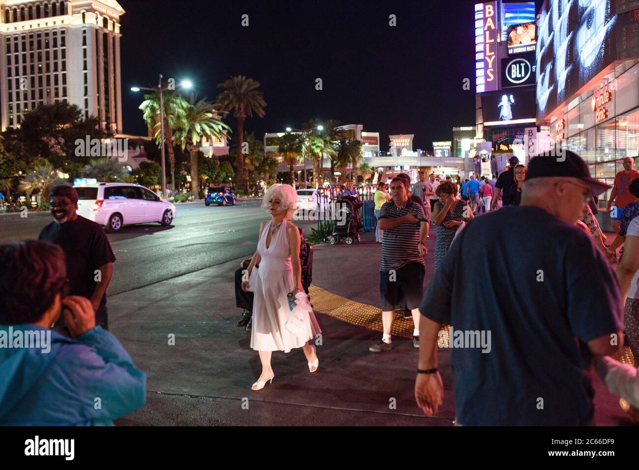 Marilyn Monroe Imitator on Las Vegas Strip, Nevada, USA Stock Photo Alamy