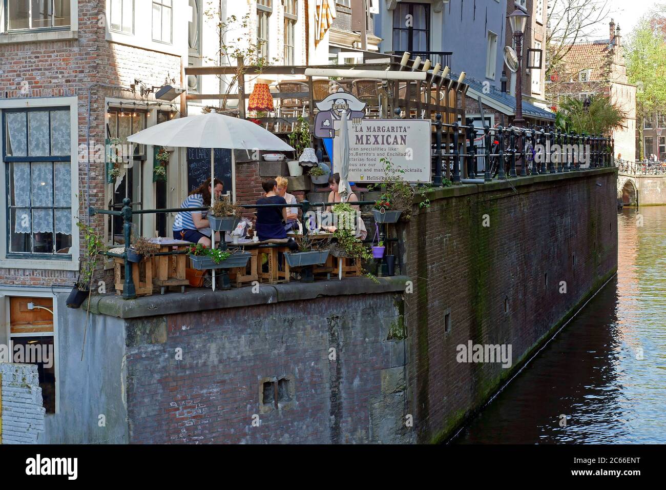 Small restaurant, Oude Turfmarkt, Amsterdam, North Holland, Netherlands Stock Photo Alamy Small restaurant, Oude Turfmarkt, Amsterdam, North Holland, Netherlands Stock Photo Alamy