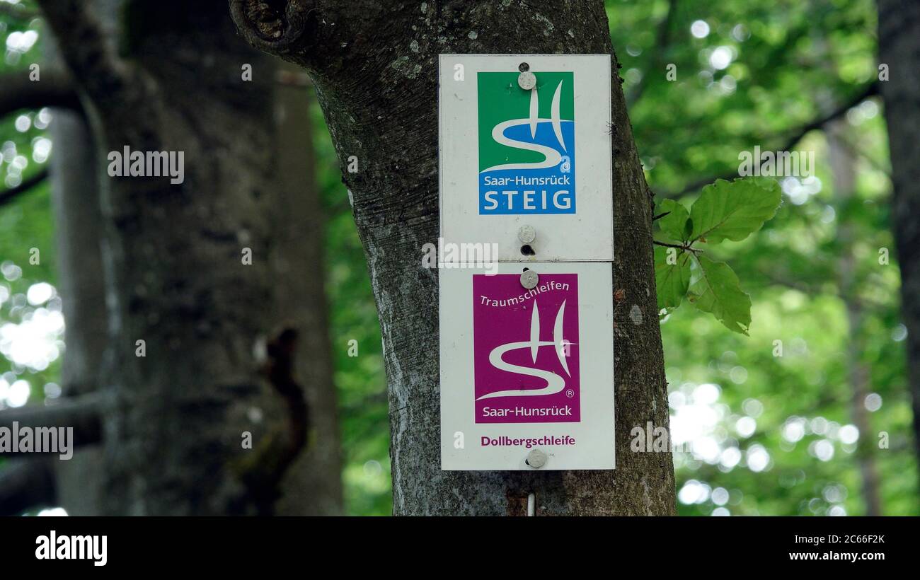 Signs on the Saar-Hunsrück Walking Trail near Nonnweiler-Otzenhausen, Saarland Stock Photo
