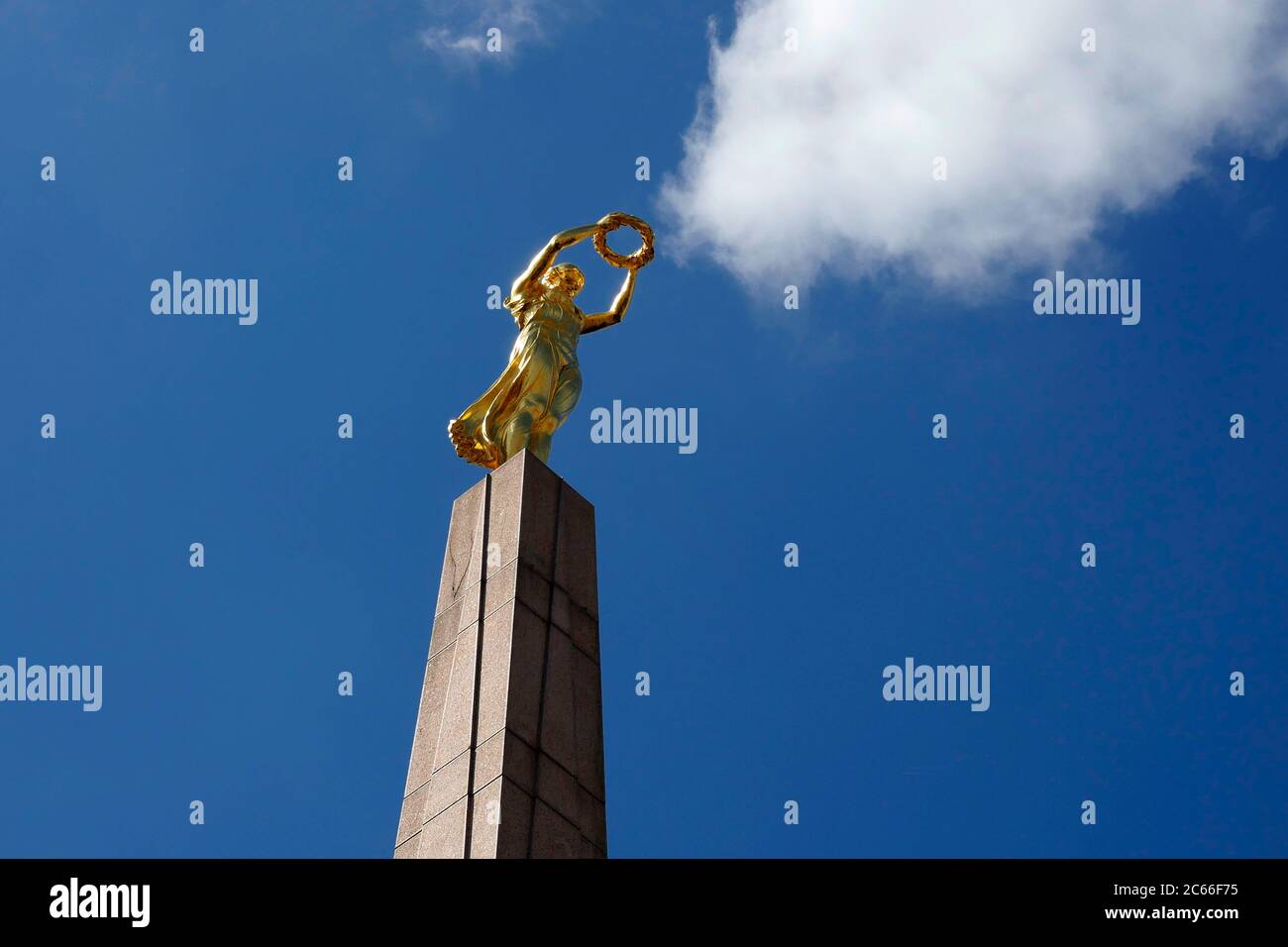 De Gelle Fra, The Yellow Woman, Monument du Souvenir, Luxembourg City, Luxembourg Stock Photo