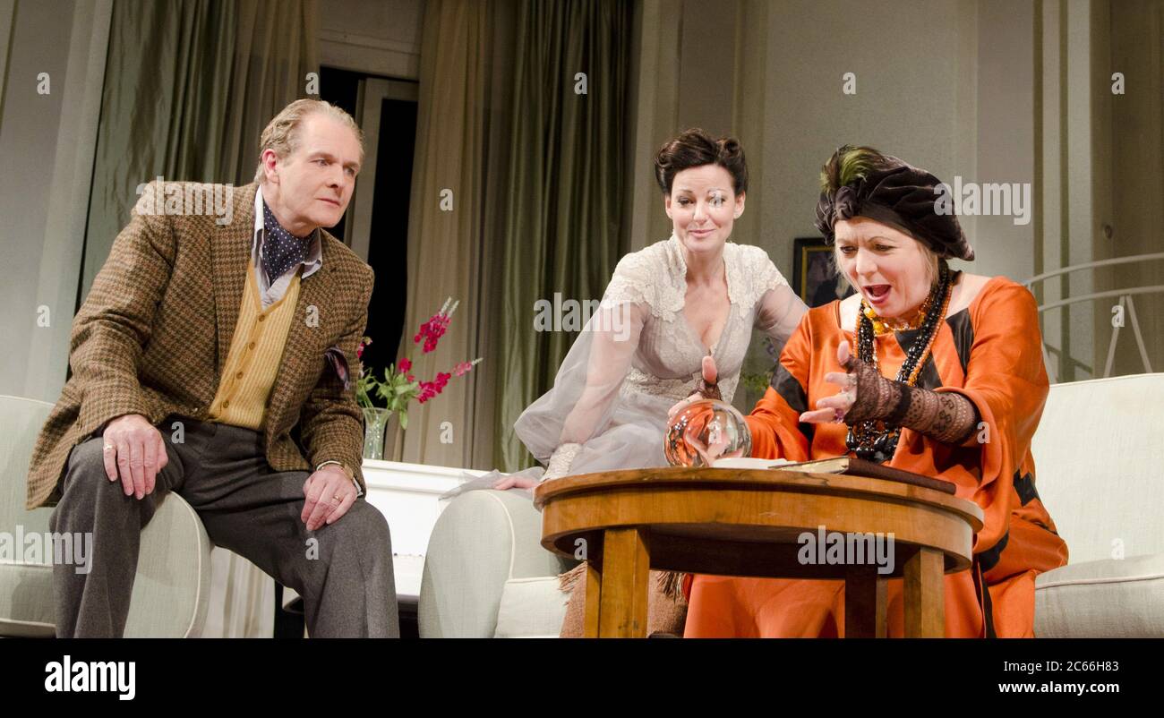 Ruthie henshall noel hi-res stock photography and images - Alamy