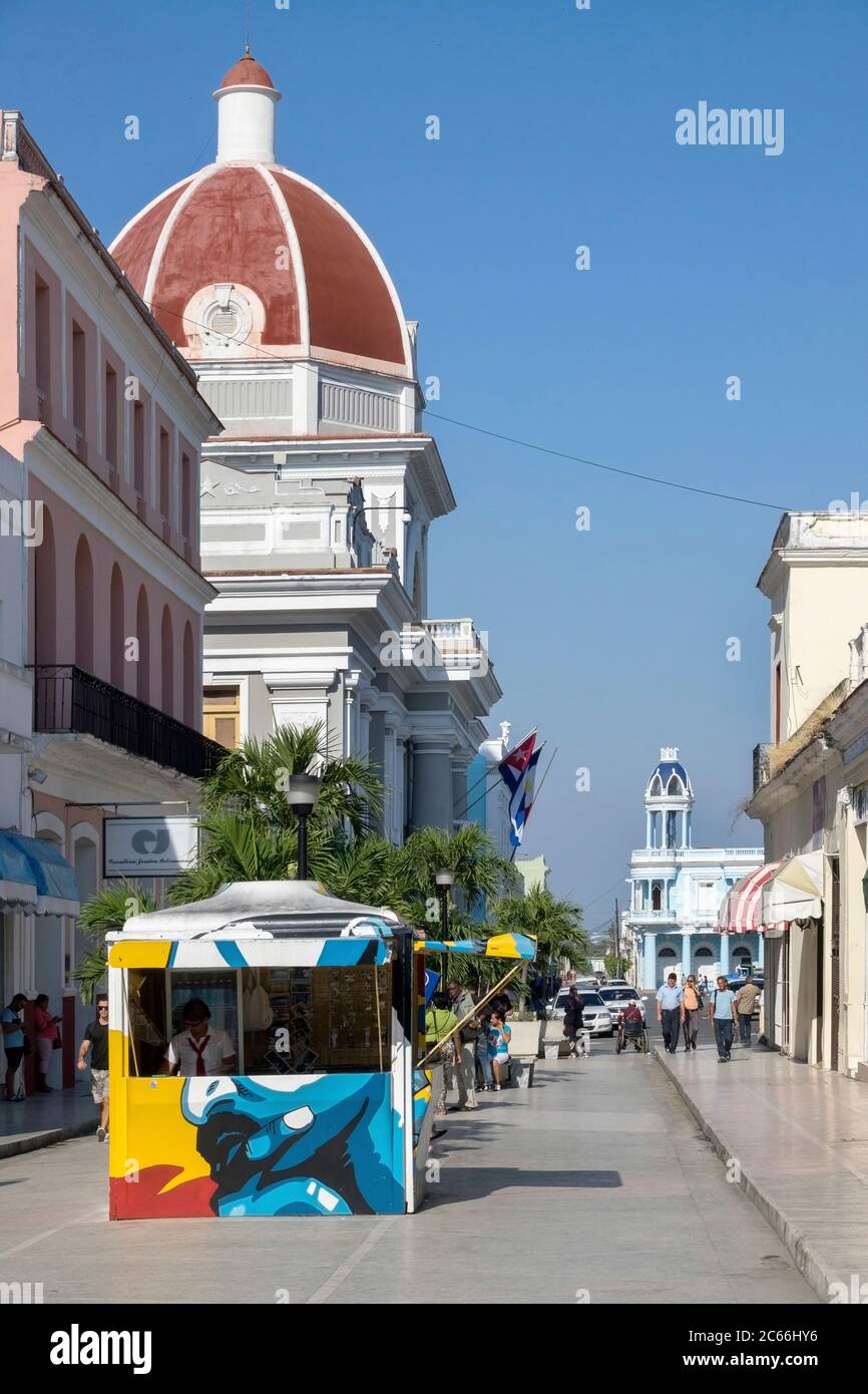 Cuba, Havana, Cienfuegos, pedestrian area View towards Museo Provincial and Casa de la Cultura Benjamin Duarte Stock Photo
