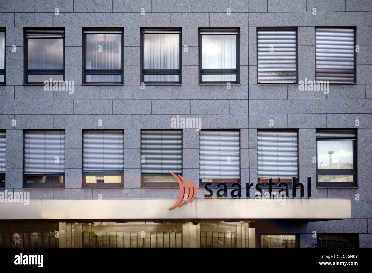 The modern facade of the corporate headquarters of Saarstahl AG, a steel producer in Völklingen, Stock Photo