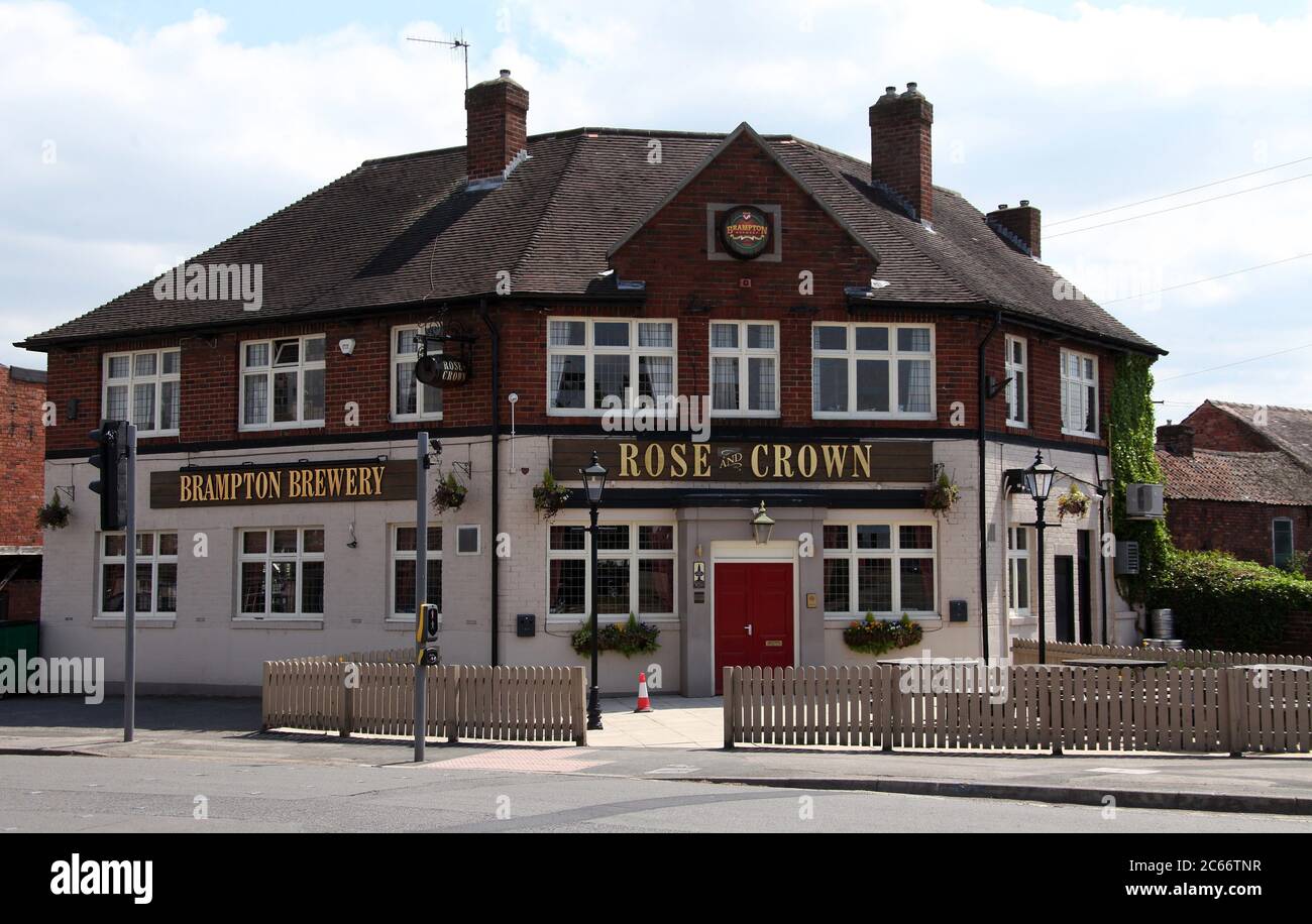 Rose and Crown pub at Brampton in Chesterfield Stock Photo Alamy