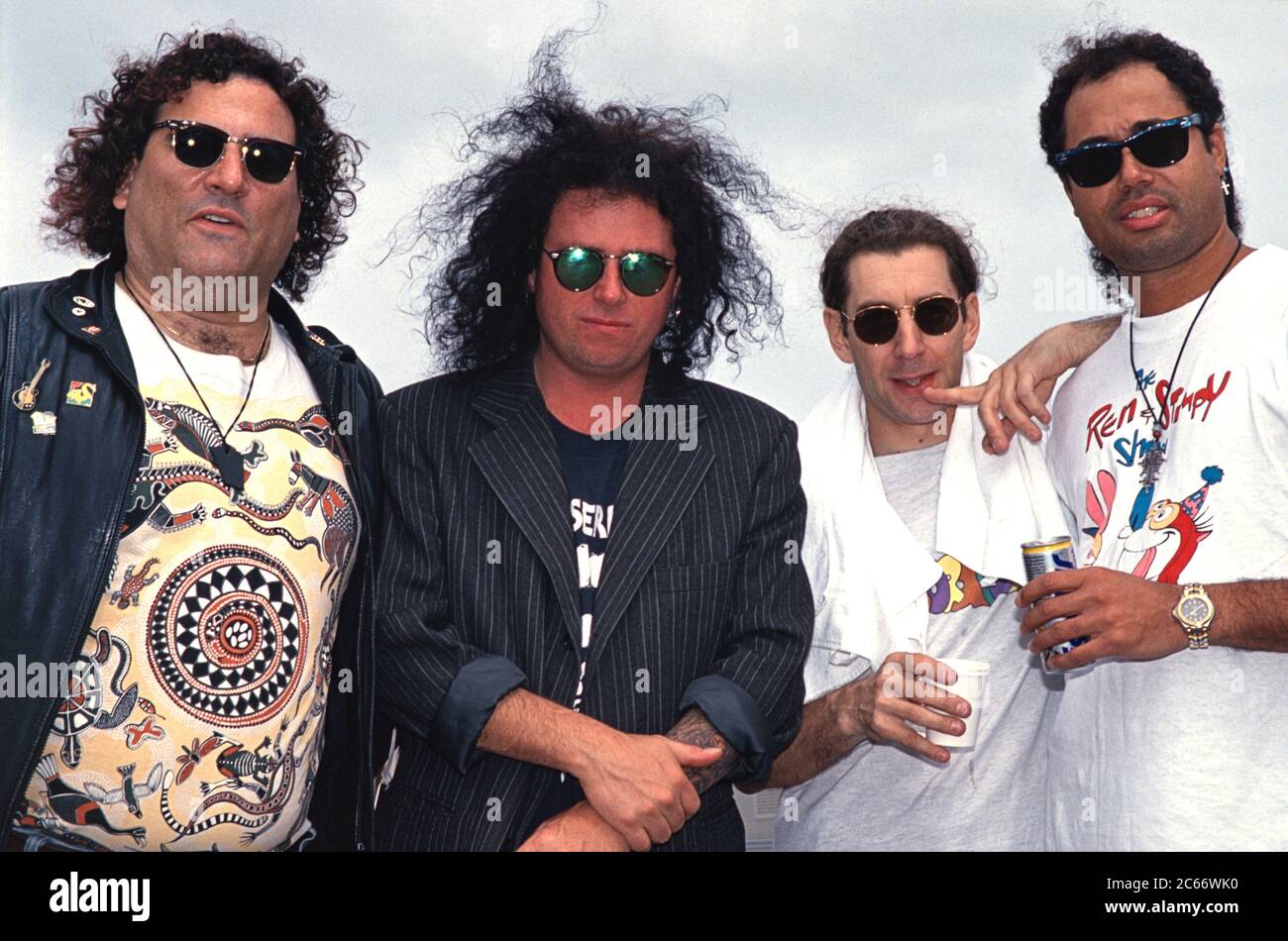 EXCLUSIVE - 06/12/1994, Jubek, backstage photo of the US rock band Los Lobotomys with David Garfield (Keys), Steve Lukather (guitar and vocals), Simon Phillips (drums), John Pêna (bass), (left to right) - backstage at Jubek Open Air Festival 1994. The solo project Los Lobotomys by toto guitarist Steve Lukather played some concerts in Germany in 1994 and promoted dawith the album Candyman. David Garfield and Steve Lukather were founding members of Los Lobotomys. | usage worldwide Stock Photo