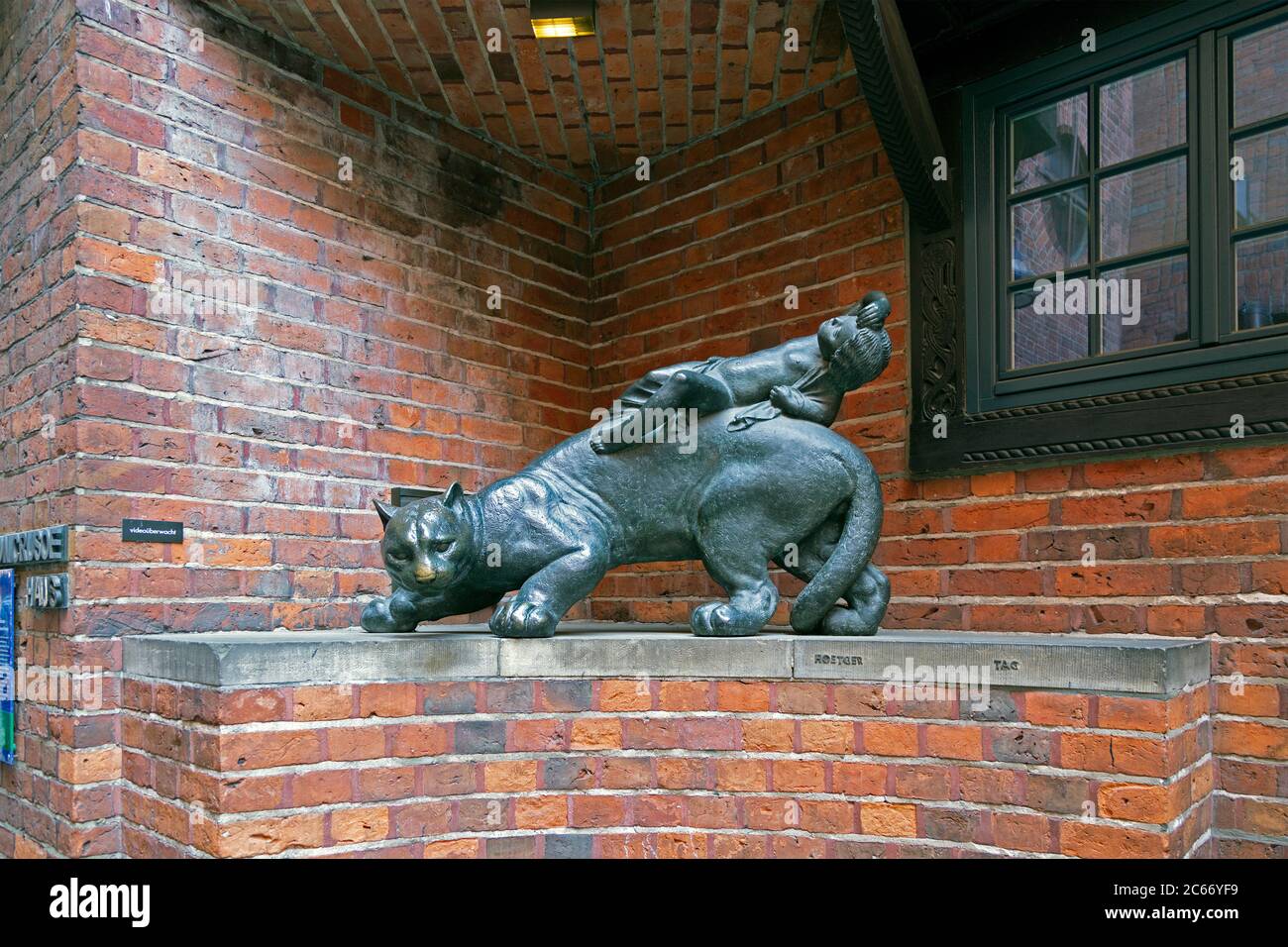 statue of a mountain lion, Robinson Crusoe House, Böttcherstraße, Bremen, Germany Stock Photo