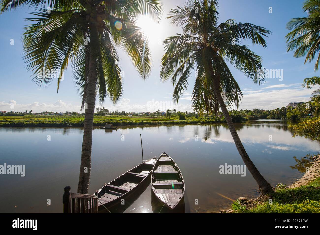 Two fishing boats parked hi-res stock photography and images - Alamy