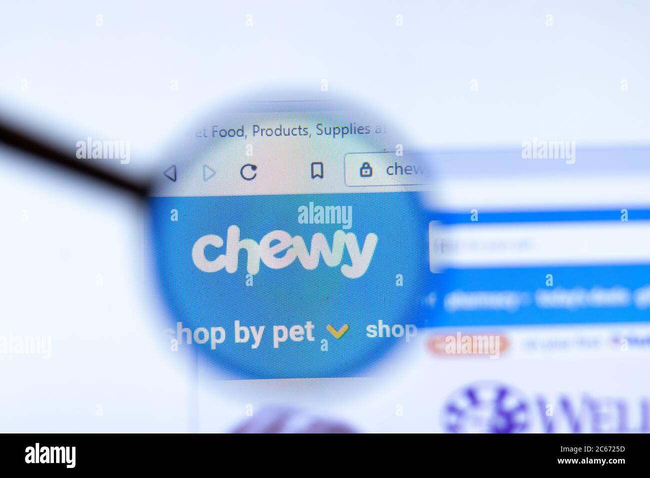 Moscow, Russia - 1 June 2020: Chewy Inc website page in browser. Logo close-up, Illustrative Editorial Stock Photo