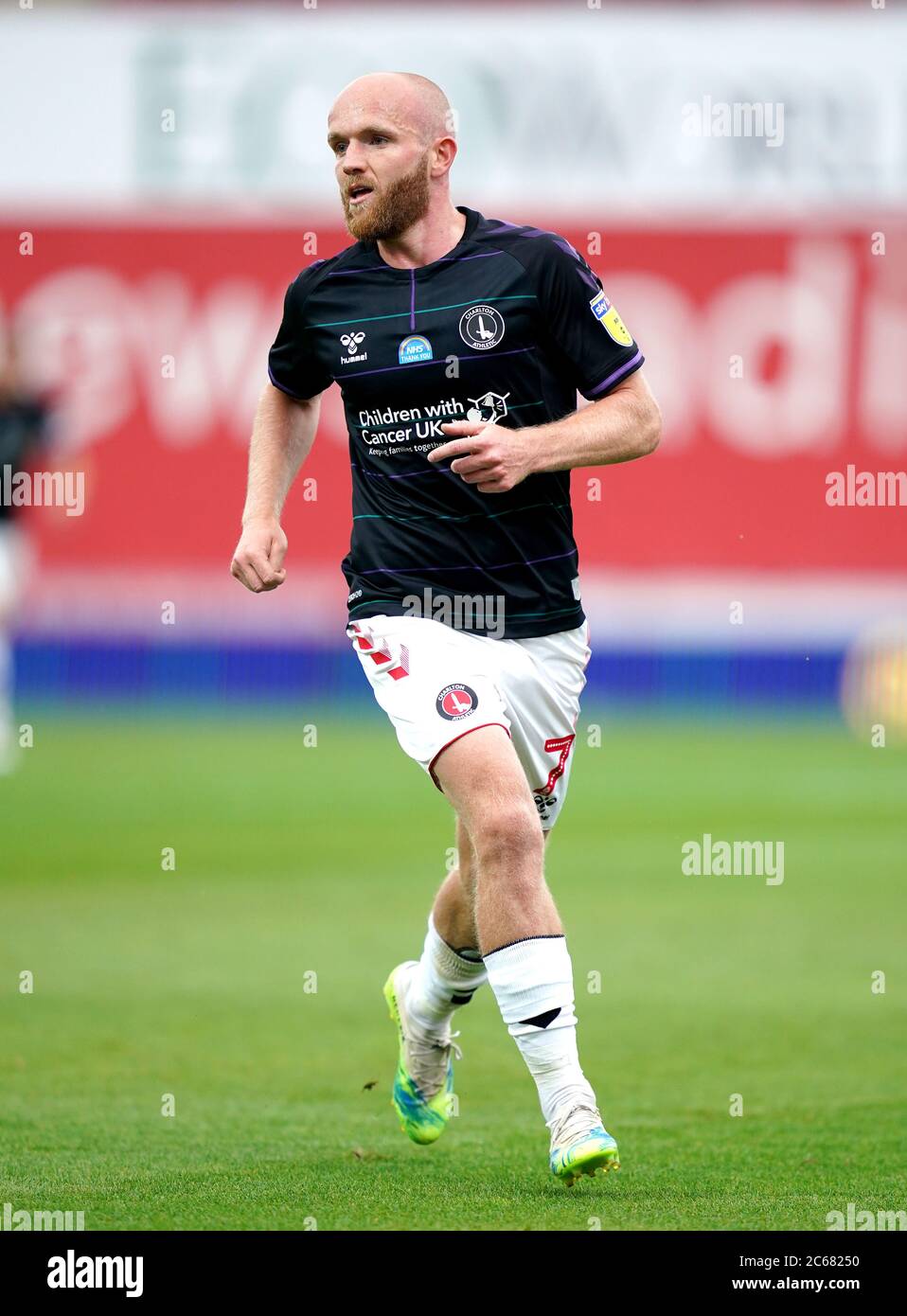 Charlton Athletic S Jonathan Williams During The Sky Bet Championship Match At Griffin Park London Stock Photo Alamy Charlton Athletic S Jonathan Williams During The Sky Bet Championship Match At Griffin Park London Stock Photo Alamy
