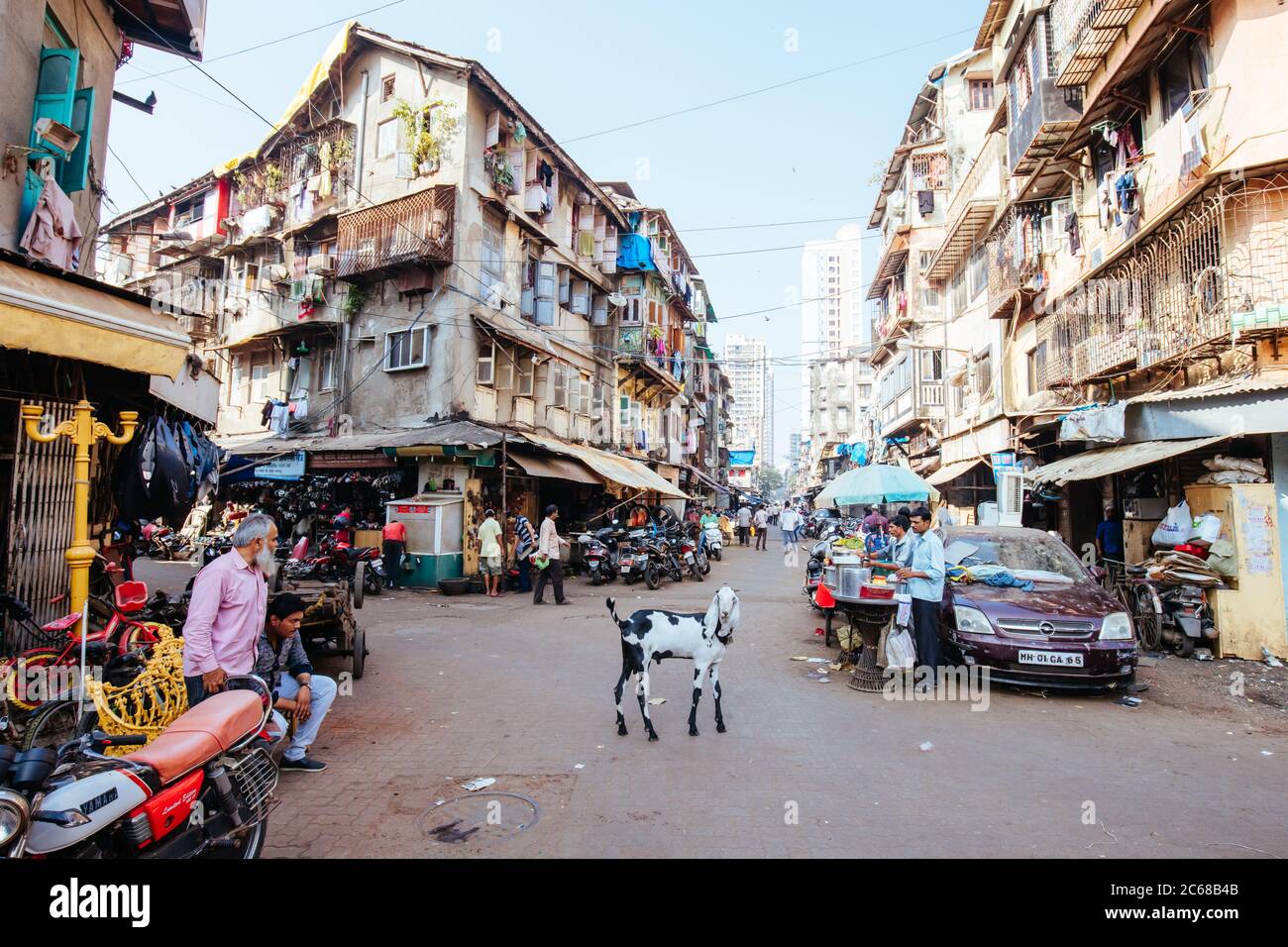 Chor Bazaar In Mumbai India Stock Photo - Alamy