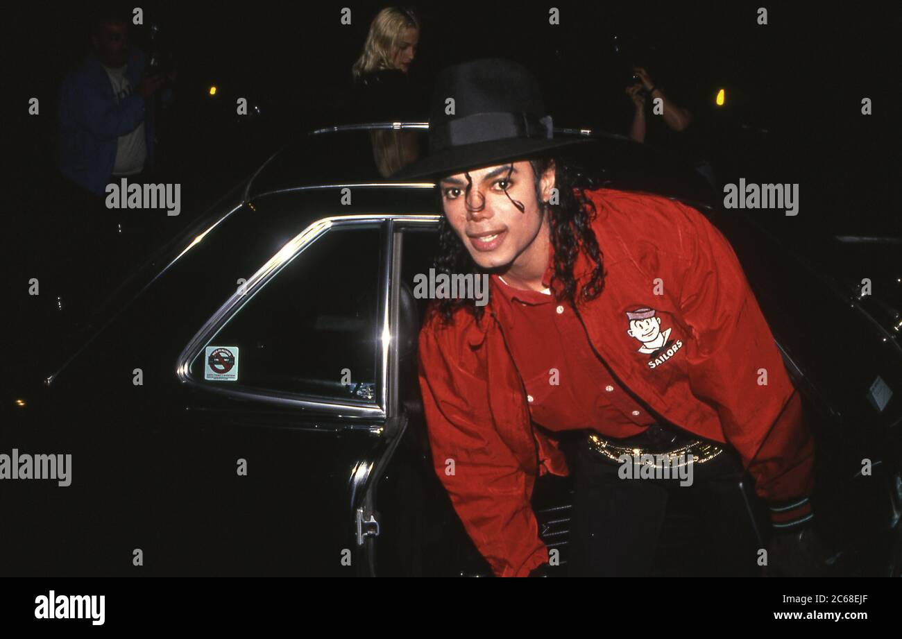 Michael Jackson getting out of a car and arriving at a restaurant in the early 1990s in Los Angeles, California Stock Photo