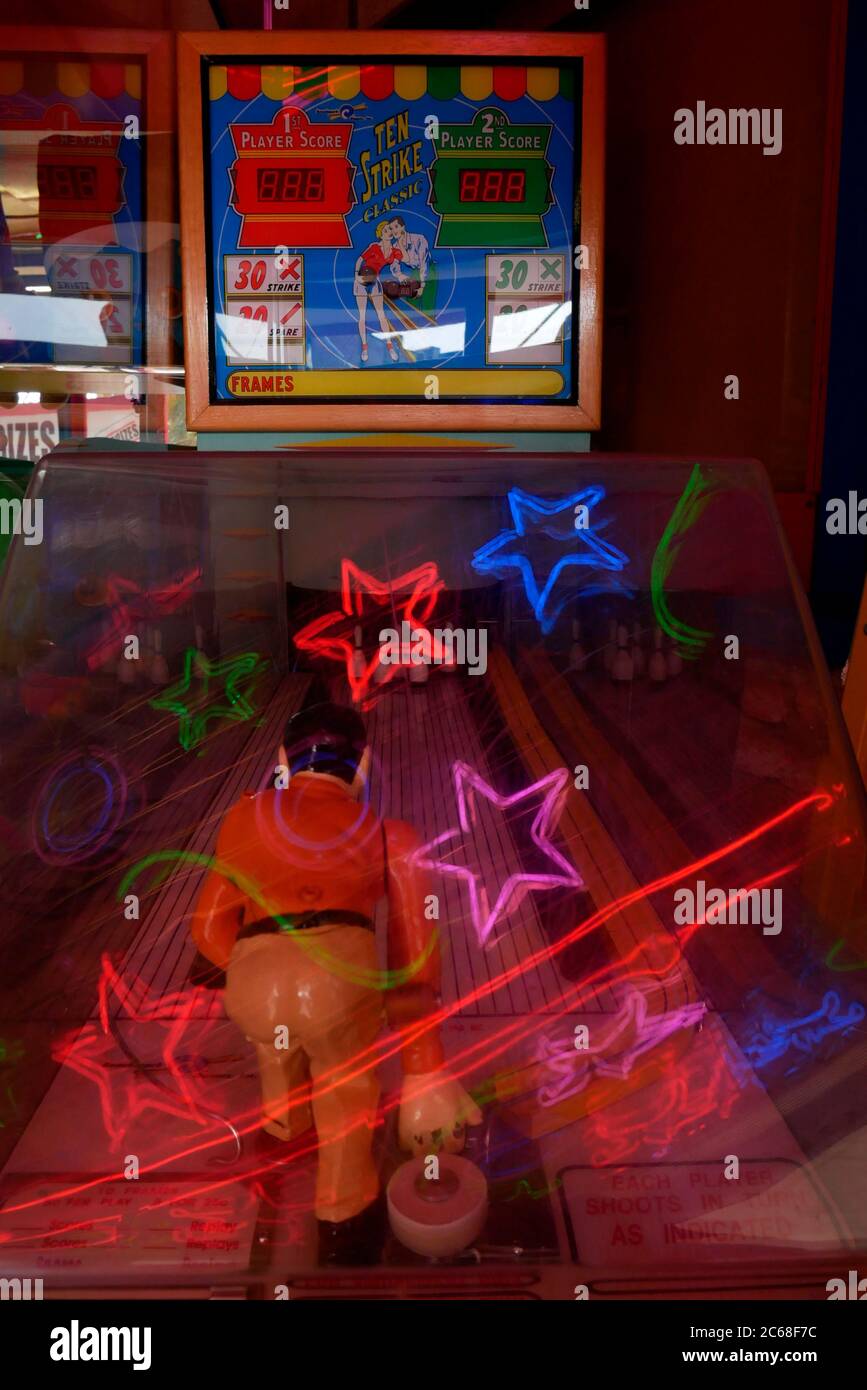 Bowling arcade game hires stock photography and images Alamy