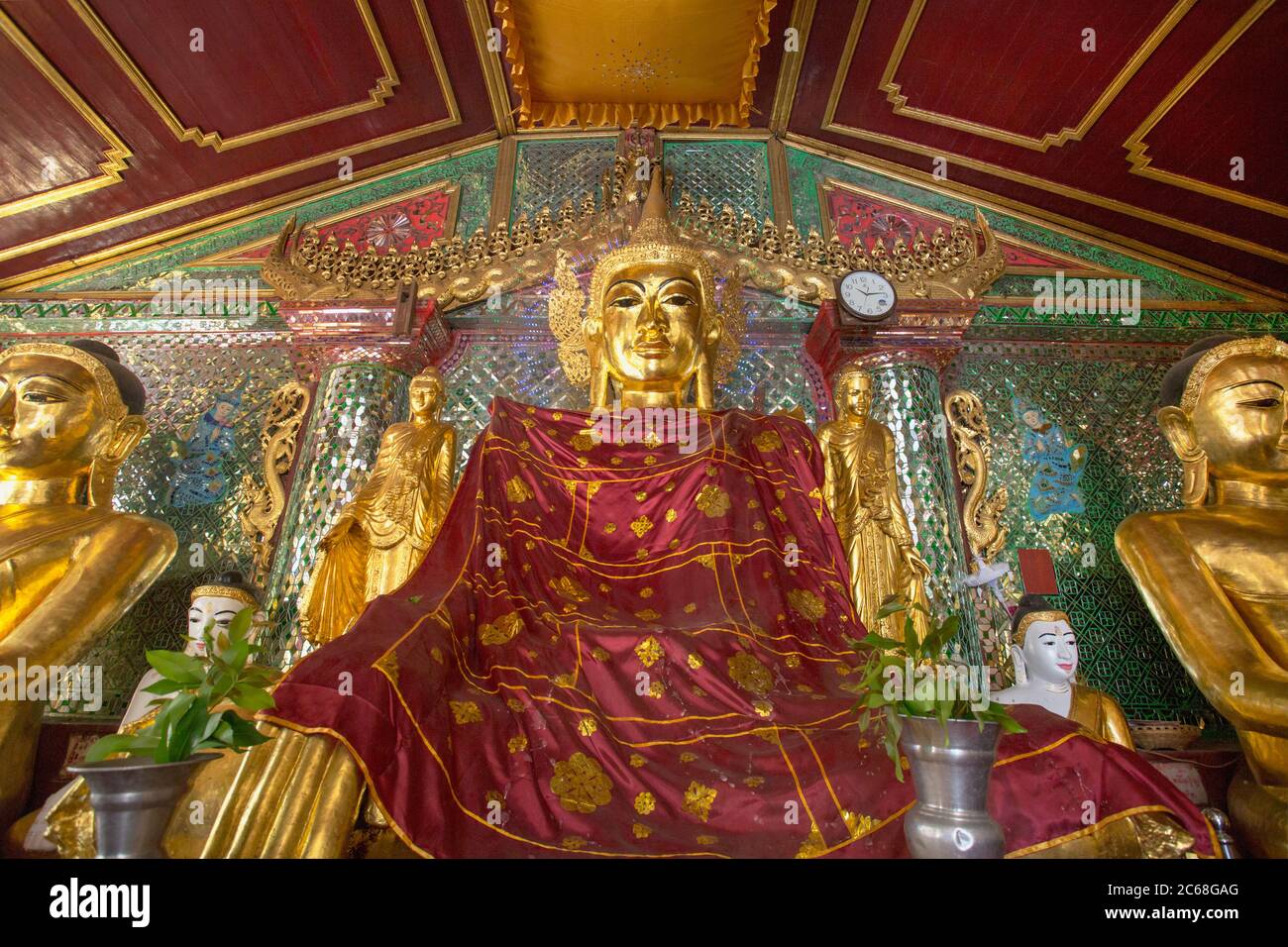Buddha Statues in the Shwedagon Pagoda, Yangon, Myanmar Stock Photo