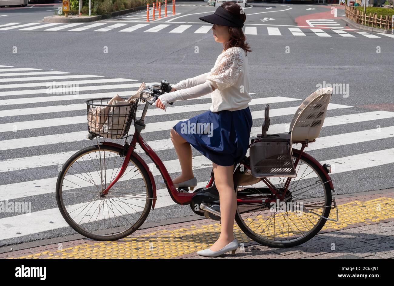 Japan girl bicycle hires stock photography and images Alamy